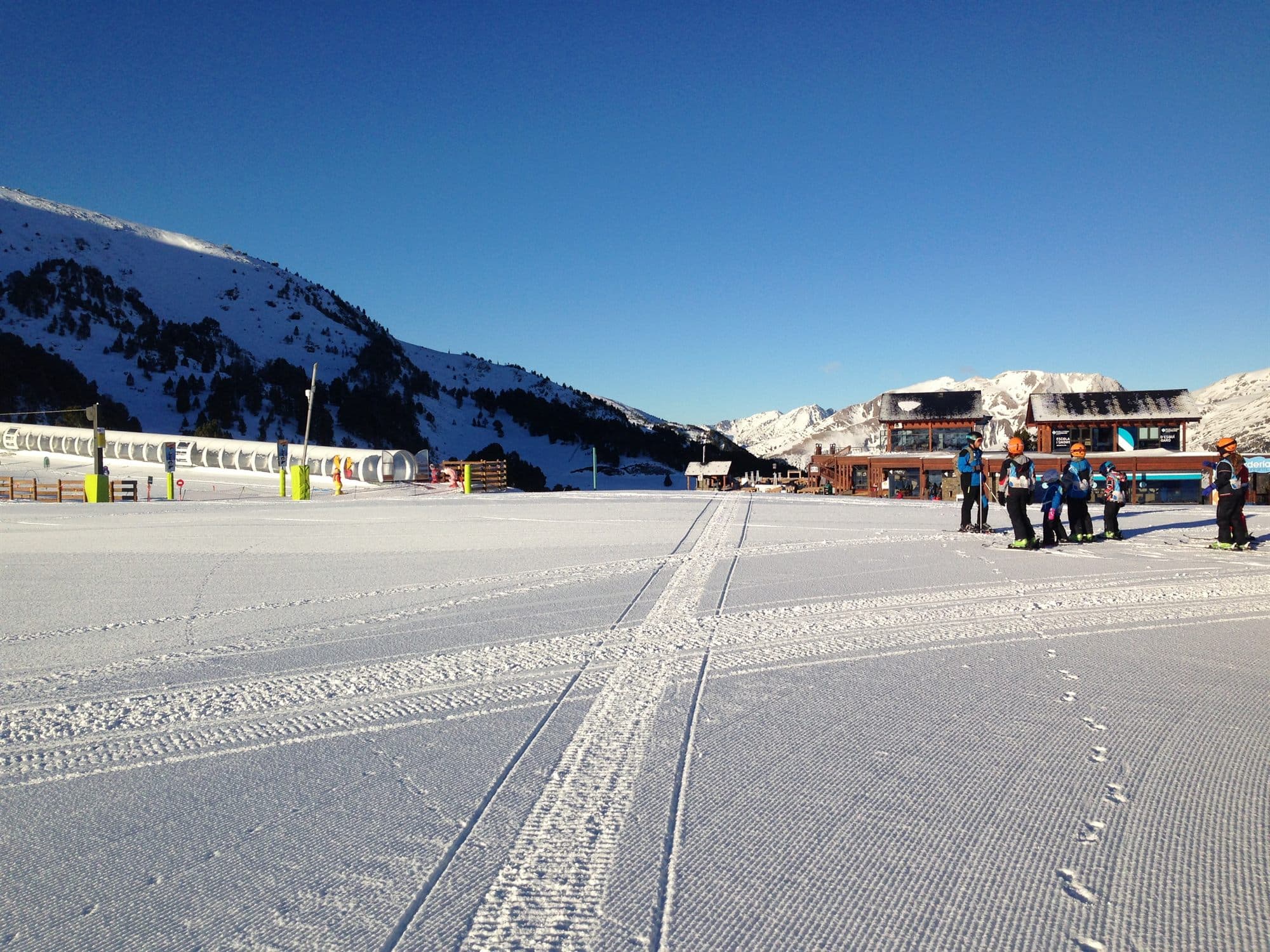 Skiing in Soldeu