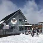 Burger and Drink hut, located near to the TSD6 Llosada and TSD6 Tosa Espiolets lifts